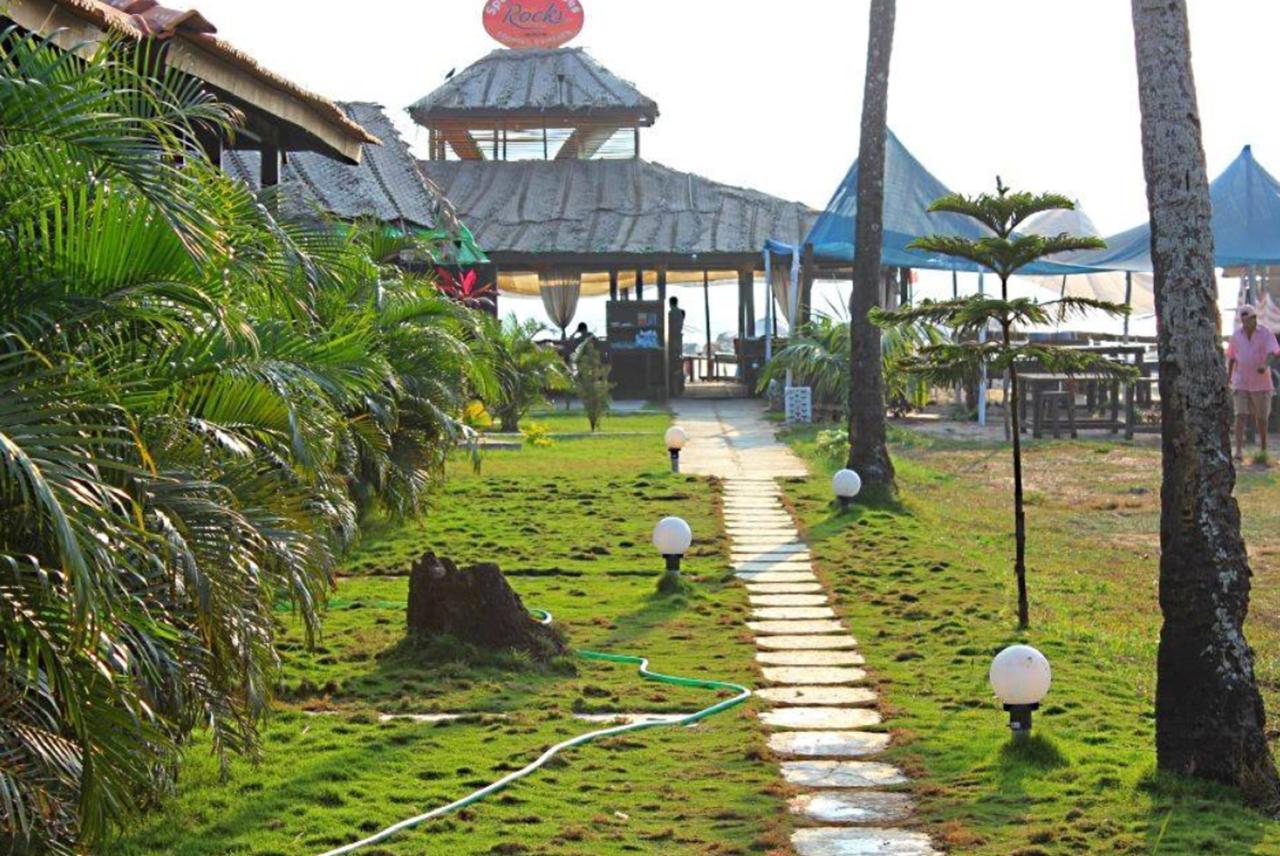 מוריג'ים Rock Water Resort מראה חיצוני תמונה